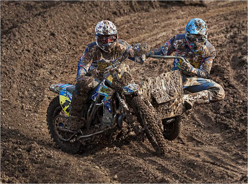 No 11 Hanging On.jpg